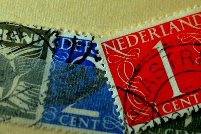 「切手の貼り方」の見た目や心構えのマナーとは？